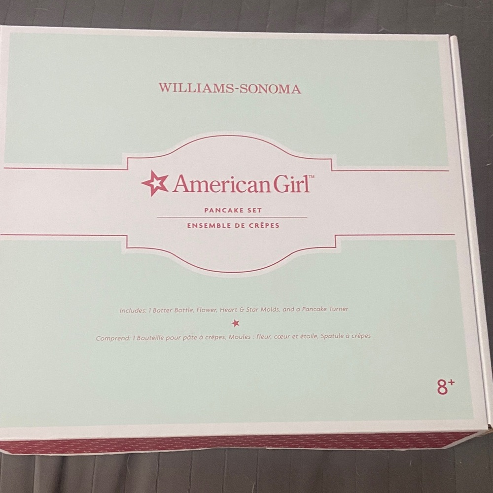 Williams-Sonoma American Girl Pancake Set - Mint and Pink Retired NIB